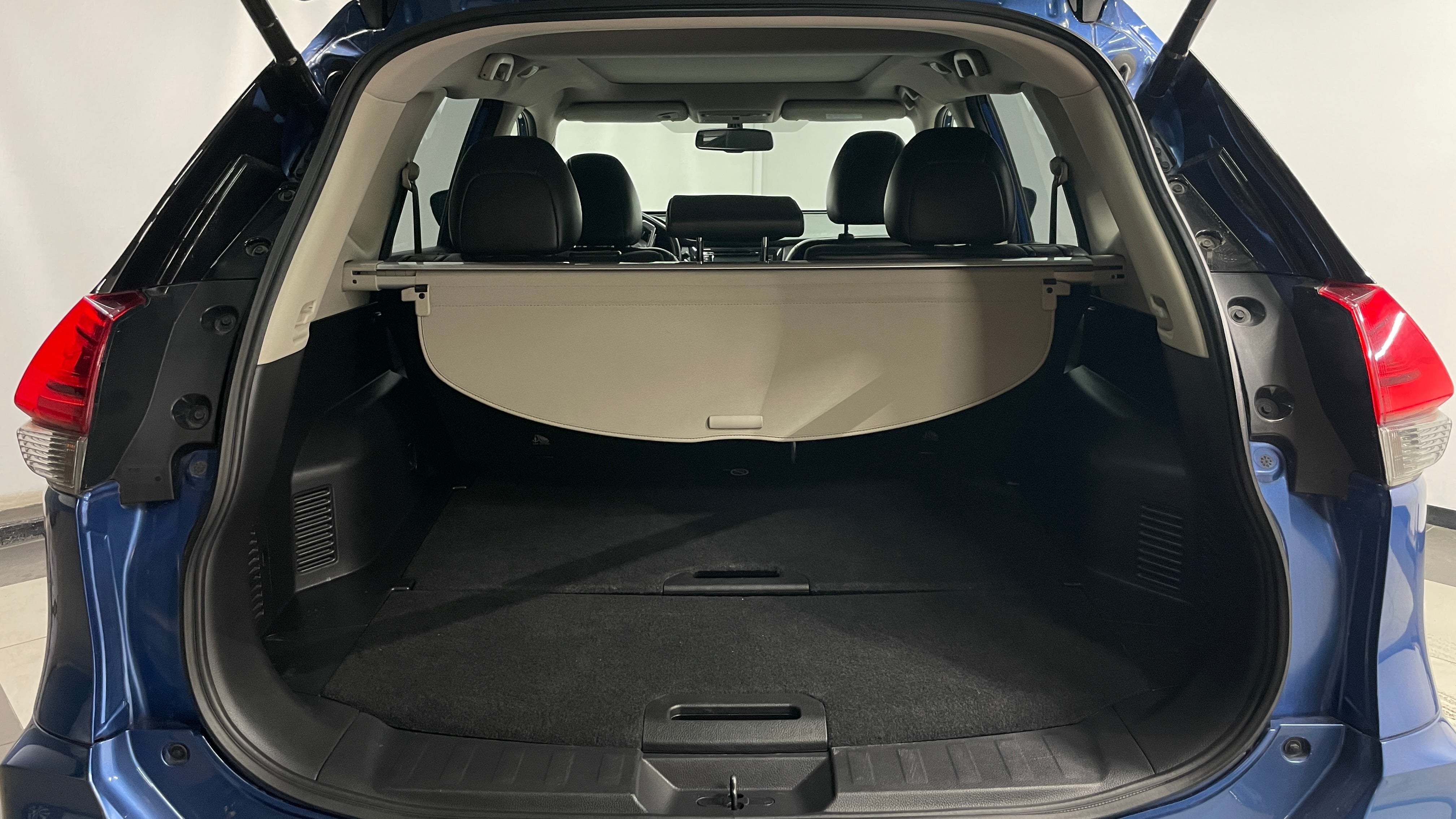 2019 Nissan X-Trail EXCLUSIVE L4 2.5L 170 CP 5 PUERTAS AUT BA AA